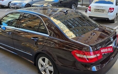 Mercedes-Benz E-Класс, 2012 год, 2 350 000 рублей, 3 фотография