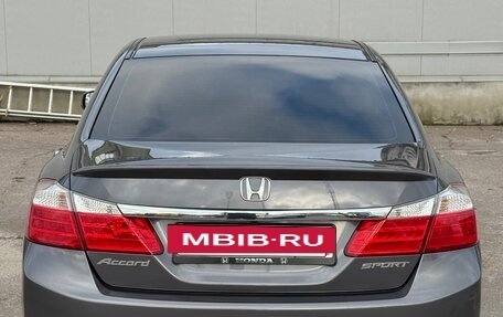 Honda Accord IX рестайлинг, 2013 год, 1 800 000 рублей, 2 фотография