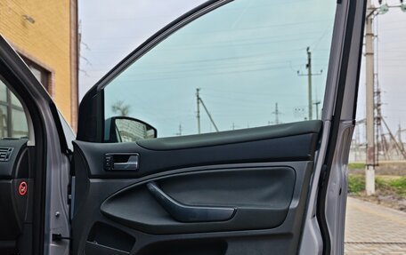 Ford Kuga III, 2010 год, 1 050 000 рублей, 12 фотография