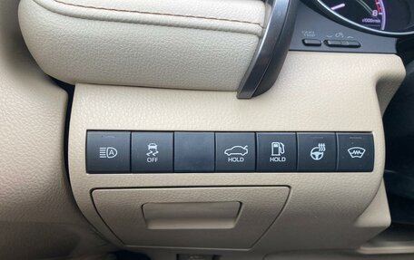 Toyota Camry, 2020 год, 2 600 000 рублей, 9 фотография