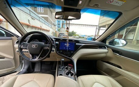 Toyota Camry, 2020 год, 2 600 000 рублей, 14 фотография