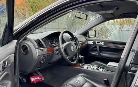 Volkswagen Touareg III, 2004 год, 1 000 000 рублей, 7 фотография