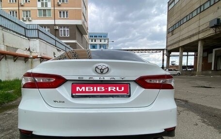 Toyota Camry, 2020 год, 2 600 000 рублей, 13 фотография
