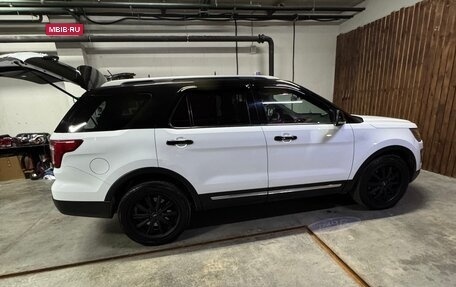 Ford Explorer VI, 2017 год, 2 799 000 рублей, 5 фотография