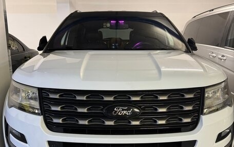Ford Explorer VI, 2017 год, 2 799 000 рублей, 3 фотография