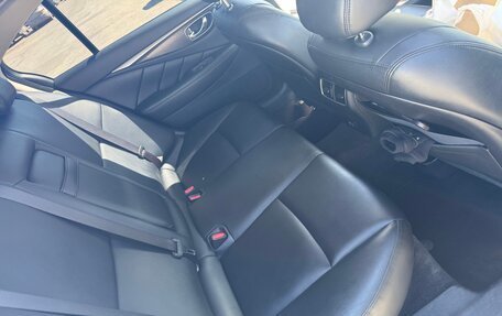 Infiniti Q50 I рестайлинг, 2019 год, 2 600 000 рублей, 16 фотография