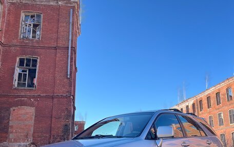 Lexus RX IV рестайлинг, 2002 год, 700 000 рублей, 1 фотография