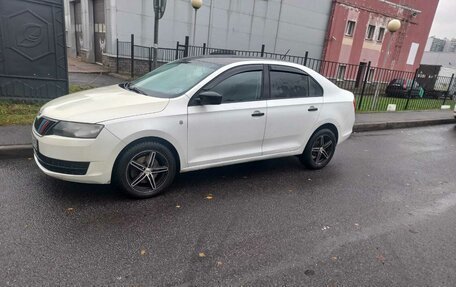 Skoda Rapid I, 2015 год, 400 000 рублей, 3 фотография