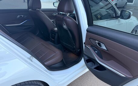 BMW 3 серия, 2021 год, 3 900 000 рублей, 9 фотография