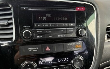 Mitsubishi Outlander III рестайлинг 3, 2017 год, 1 760 000 рублей, 10 фотография