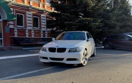 BMW 3 серия, 2005 год, 1 900 000 рублей, 3 фотография