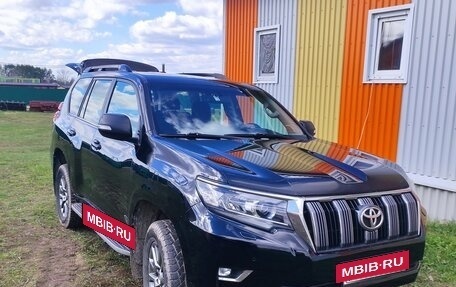 Toyota Land Cruiser Prado 150 рестайлинг 2, 2019 год, 4 500 000 рублей, 2 фотография
