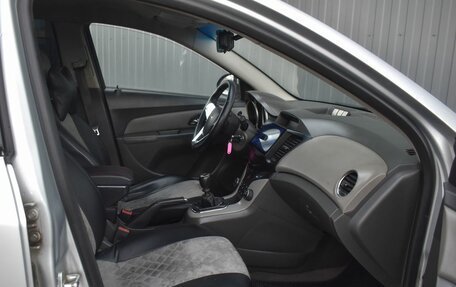 Chevrolet Cruze II, 2010 год, 369 999 рублей, 13 фотография