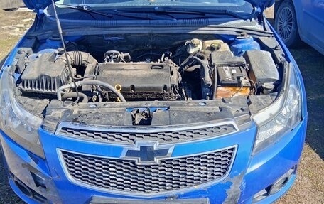 Chevrolet Cruze II, 2011 год, 210 000 рублей, 14 фотография