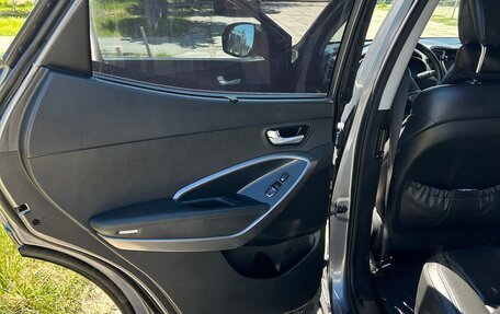 Hyundai Santa Fe III рестайлинг, 2016 год, 2 360 000 рублей, 29 фотография