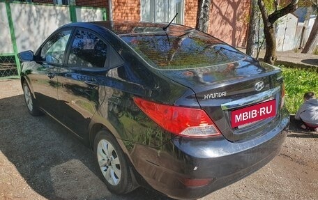 Hyundai Solaris II рестайлинг, 2011 год, 620 000 рублей, 4 фотография