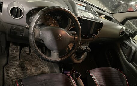 Peugeot Partner II рестайлинг 2, 2013 год, 650 000 рублей, 5 фотография