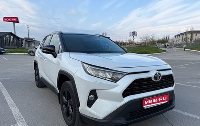 Toyota RAV4, 2021 год, 3 650 000 рублей, 1 фотография