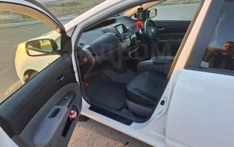 Toyota Prius, 2010 год, 700 000 рублей, 5 фотография