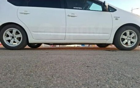 Toyota Prius, 2010 год, 700 000 рублей, 6 фотография