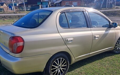 Toyota Platz, 2000 год, 350 000 рублей, 4 фотография