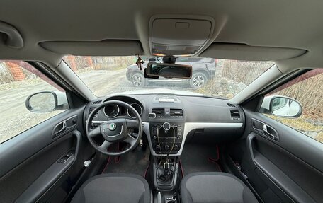 Skoda Yeti I рестайлинг, 2012 год, 750 000 рублей, 9 фотография