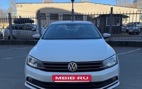 Volkswagen Jetta VI, 2018 год, 1 530 000 рублей, 2 фотография