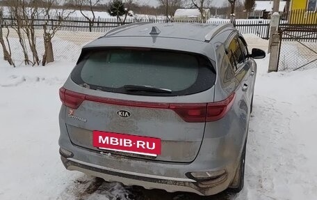 KIA Sportage IV рестайлинг, 2020 год, 2 100 000 рублей, 4 фотография