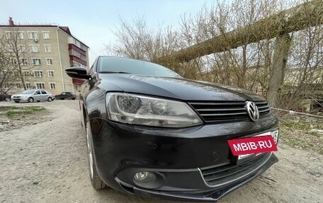 Volkswagen Jetta VI, 2012 год, 900 000 рублей, 4 фотография