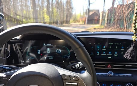 Hyundai Elantra, 2023 год, 2 199 000 рублей, 23 фотография