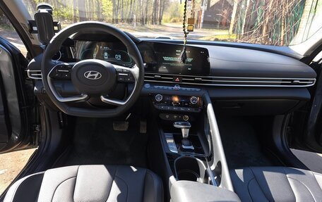 Hyundai Elantra, 2023 год, 2 199 000 рублей, 20 фотография