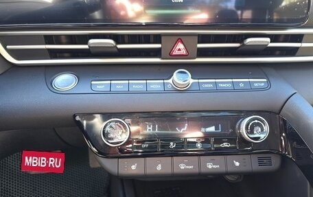 Hyundai Elantra, 2023 год, 2 199 000 рублей, 24 фотография