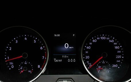 Volkswagen Tiguan II, 2017 год, 2 700 000 рублей, 11 фотография