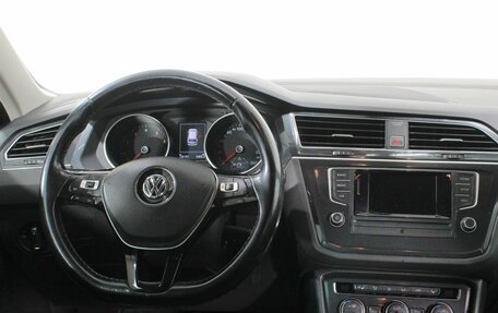 Volkswagen Tiguan II, 2017 год, 2 700 000 рублей, 14 фотография