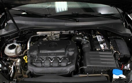 Volkswagen Tiguan II, 2017 год, 2 700 000 рублей, 16 фотография