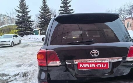 Toyota Land Cruiser 200, 2012 год, 3 880 000 рублей, 7 фотография