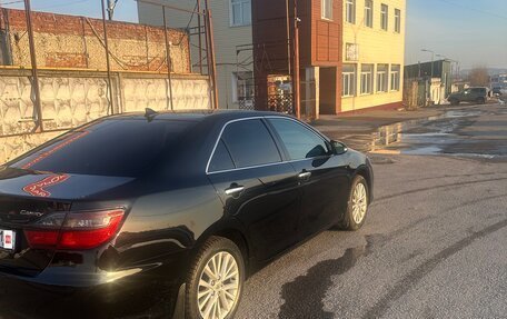 Toyota Camry, 2015 год, 1 600 000 рублей, 4 фотография