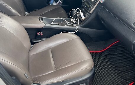 Toyota Avensis III рестайлинг, 2012 год, 1 200 000 рублей, 13 фотография