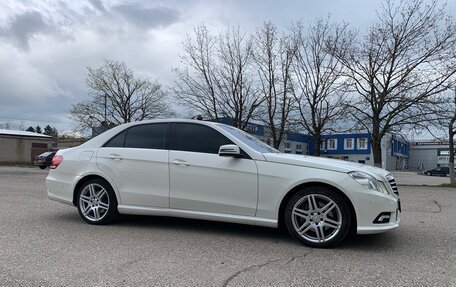 Mercedes-Benz E-Класс, 2010 год, 1 500 000 рублей, 5 фотография