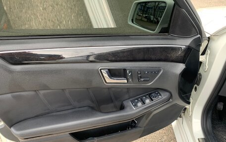 Mercedes-Benz E-Класс, 2010 год, 1 500 000 рублей, 13 фотография