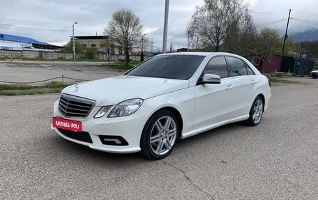 Mercedes-Benz E-Класс, 2010 год, 1 500 000 рублей, 2 фотография