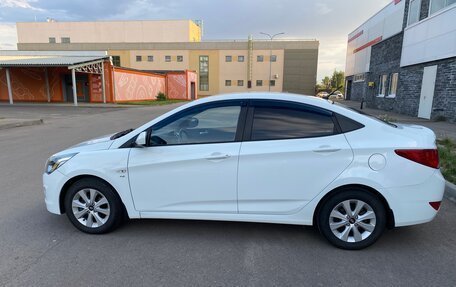 Hyundai Solaris II рестайлинг, 2016 год, 1 000 000 рублей, 4 фотография