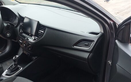 Hyundai Solaris II рестайлинг, 2021 год, 1 400 000 рублей, 6 фотография