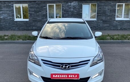 Hyundai Solaris II рестайлинг, 2016 год, 1 000 000 рублей, 7 фотография