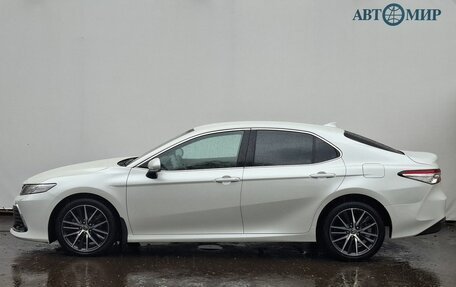 Toyota Camry, 2021 год, 3 330 000 рублей, 8 фотография