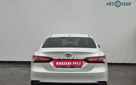Toyota Camry, 2021 год, 3 330 000 рублей, 6 фотография