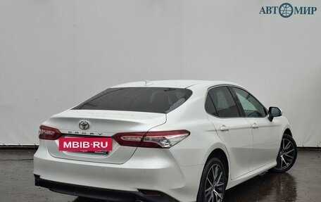 Toyota Camry, 2021 год, 3 330 000 рублей, 5 фотография