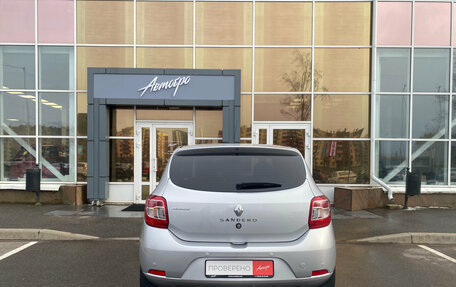 Renault Sandero II рестайлинг, 2018 год, 1 050 000 рублей, 4 фотография