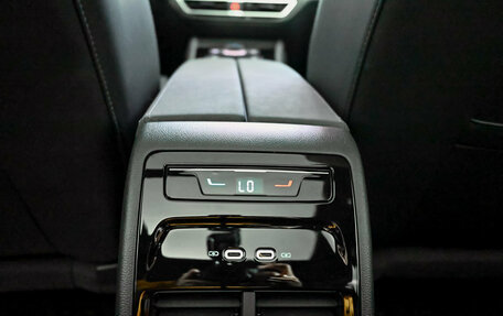 Volkswagen Tiguan, 2026 год, 4 950 000 рублей, 16 фотография