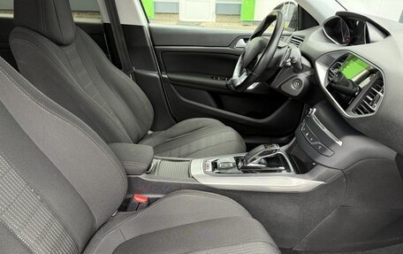 Peugeot 308, 2021 год, 1 299 000 рублей, 10 фотография